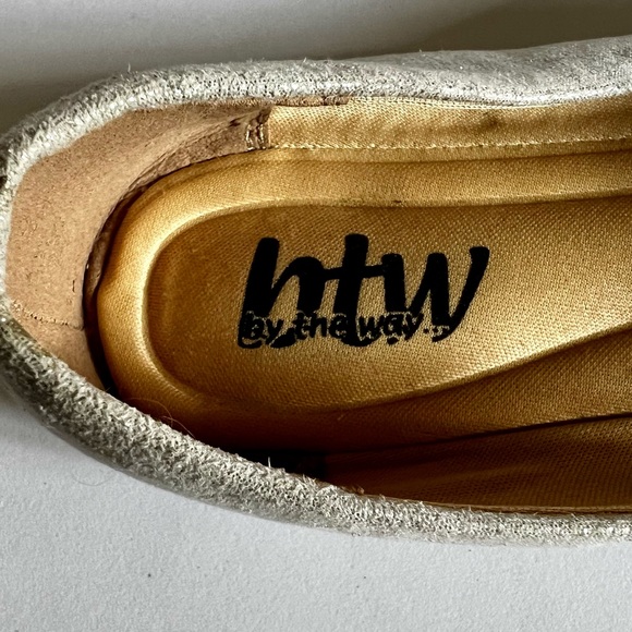 BY THE WAY and JUST BE, TWO PAIRS OF SHOES - Picture 8 of 11